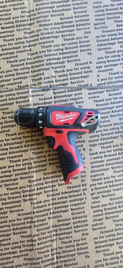 Milwaukee M12 Drill