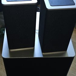 Vizio Bluetooth Soundbar With Two Speakers And Subwoofer