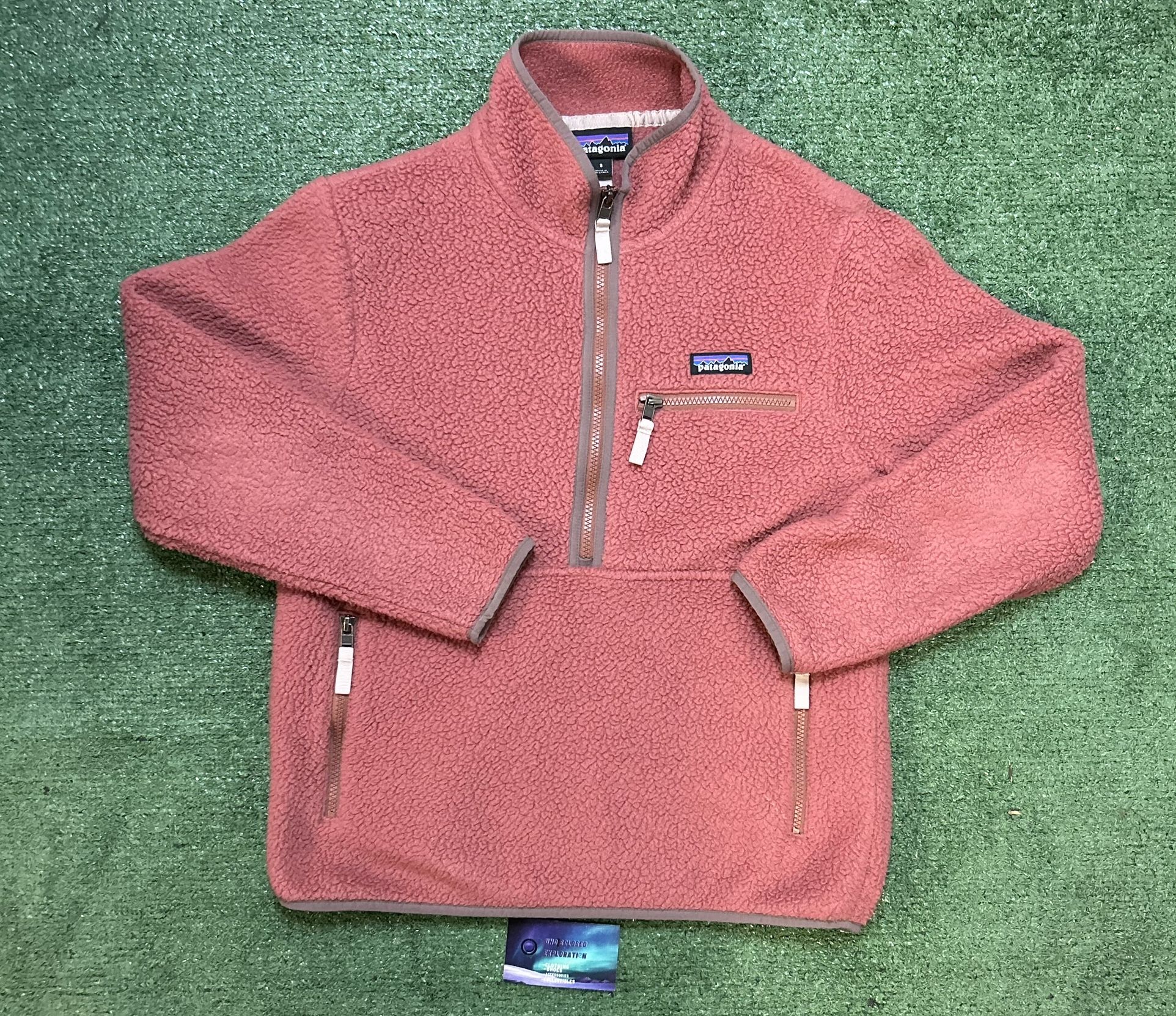 Patagonia pink marsupial fleece pullover