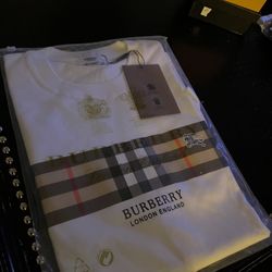 Men’s Burberry Shirt 