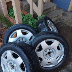 Nice Tires And https://offerup.com/redirect/?o=V2hlZWxzLm9mZg== A 2001 VW BUG