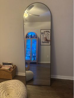 OVAL FULL BODY MIRROR