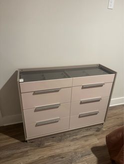 Dresser- 8 drawers