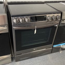 Nearest Scratch And Dent Lg 5 Burner Glass Top Black Stainless Steel Slide In Range. 1 Year  Warranty