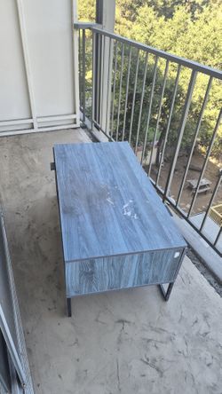Wood Coffee Table - Free, Great DIY Project