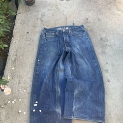 blue levi’s 