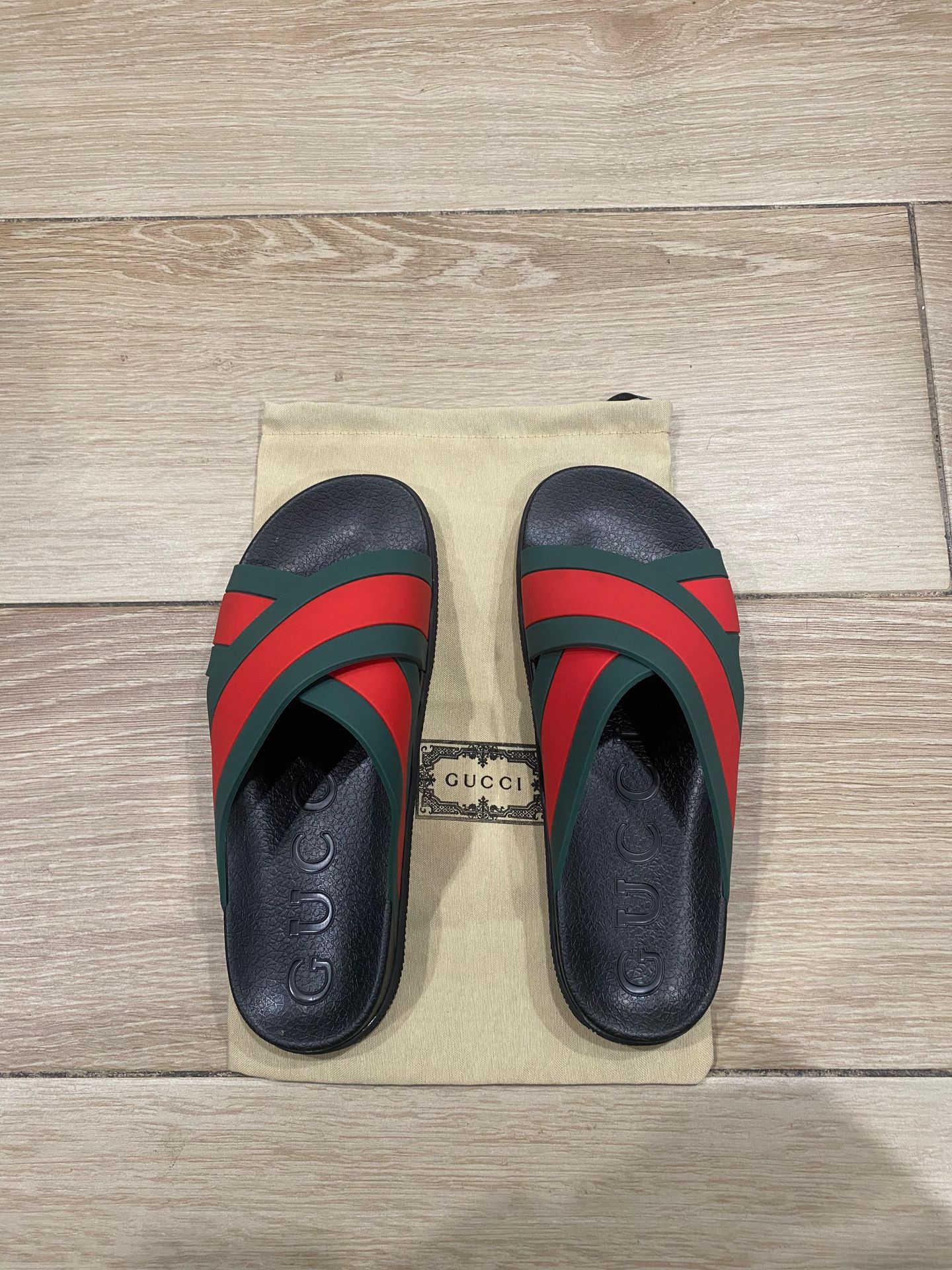 Gucci Slides Size 11 mens Comes Brand New! Send offers!