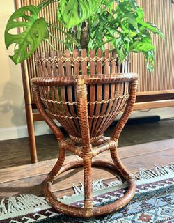 Rattan Plant Stand