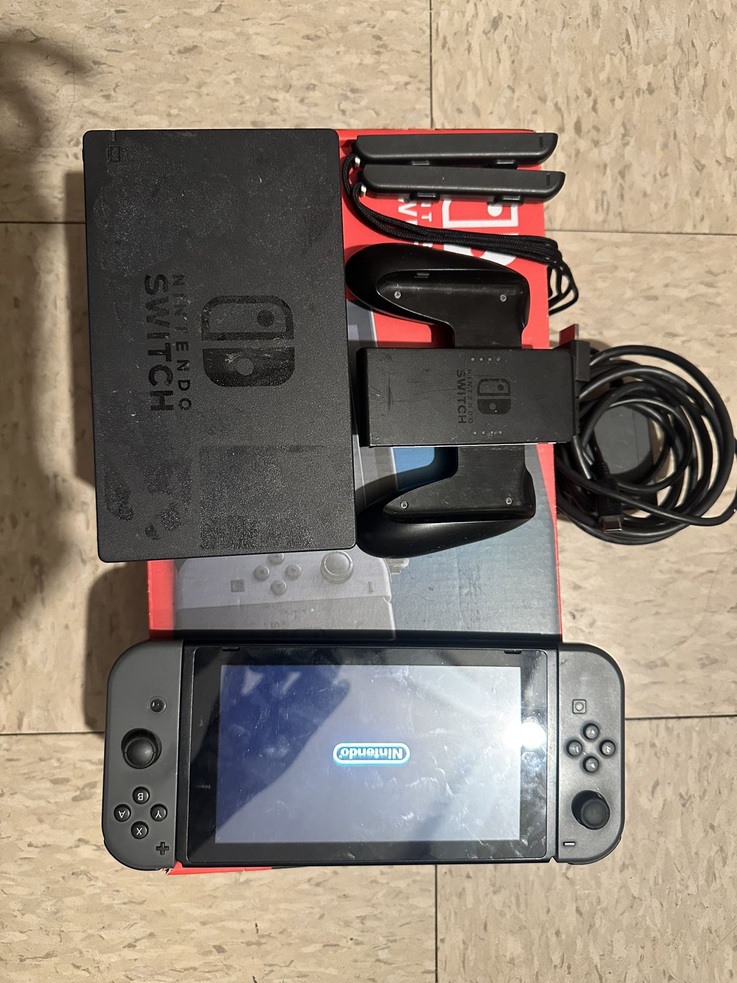 Nintendo Switch -gray Edition