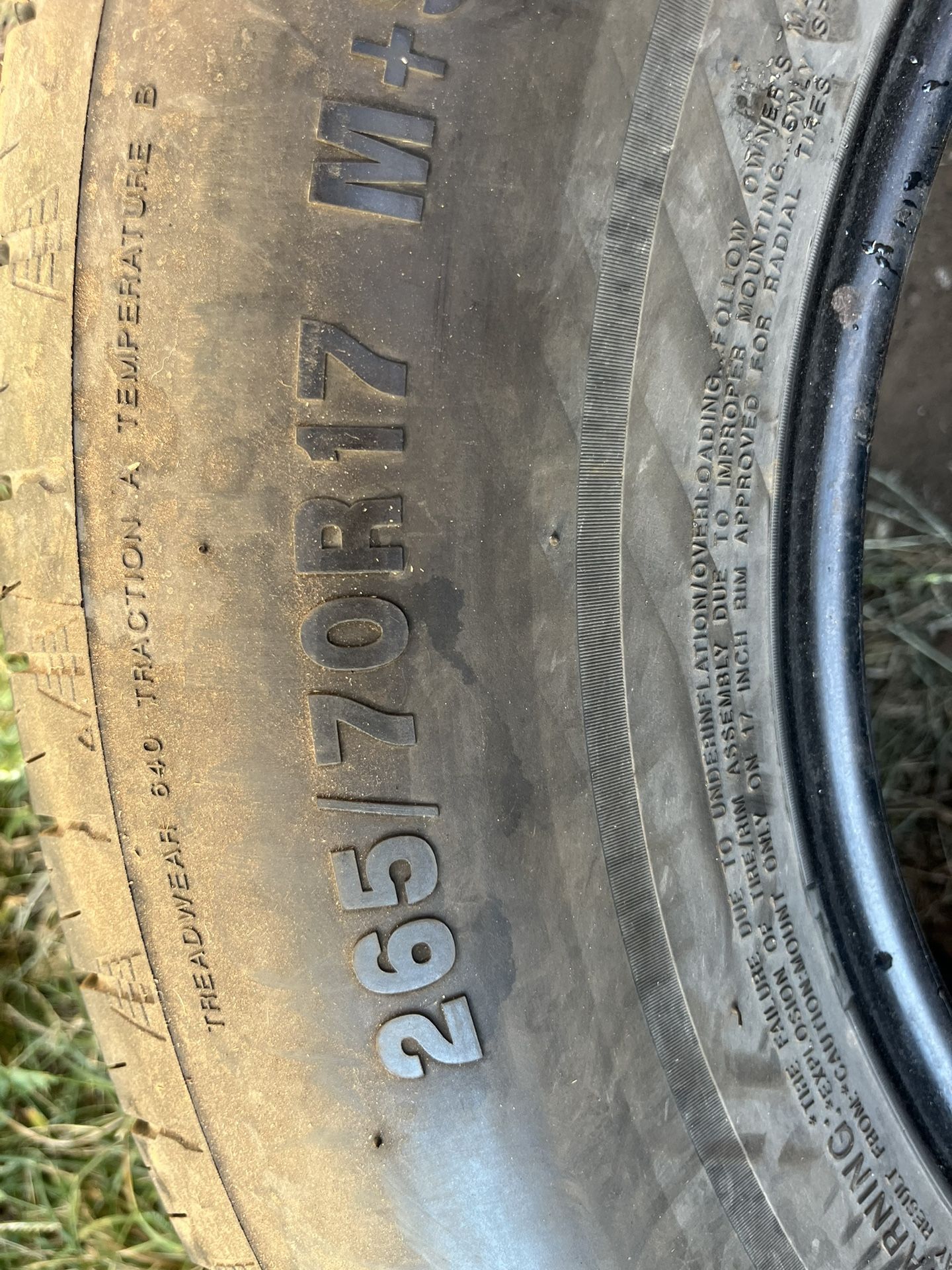 MATCHING PAIR OF 265 / 70 R 17 TIRES