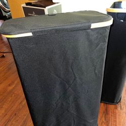 (2) Black hampers with lid