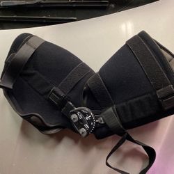 Knee Brace