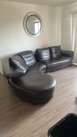 Real leather sofa / couch