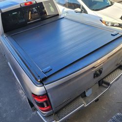 Hard Aluminum Retractable Roll-up Waterproof Tonneau Cover Fit 2009-2026 Dodge Ram 1500/2500/3500 6ft 2in Bed