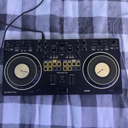 Pioneer DDJ Rev 1 -LIKE NEW 