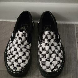 Size 5.5 Women's Vans