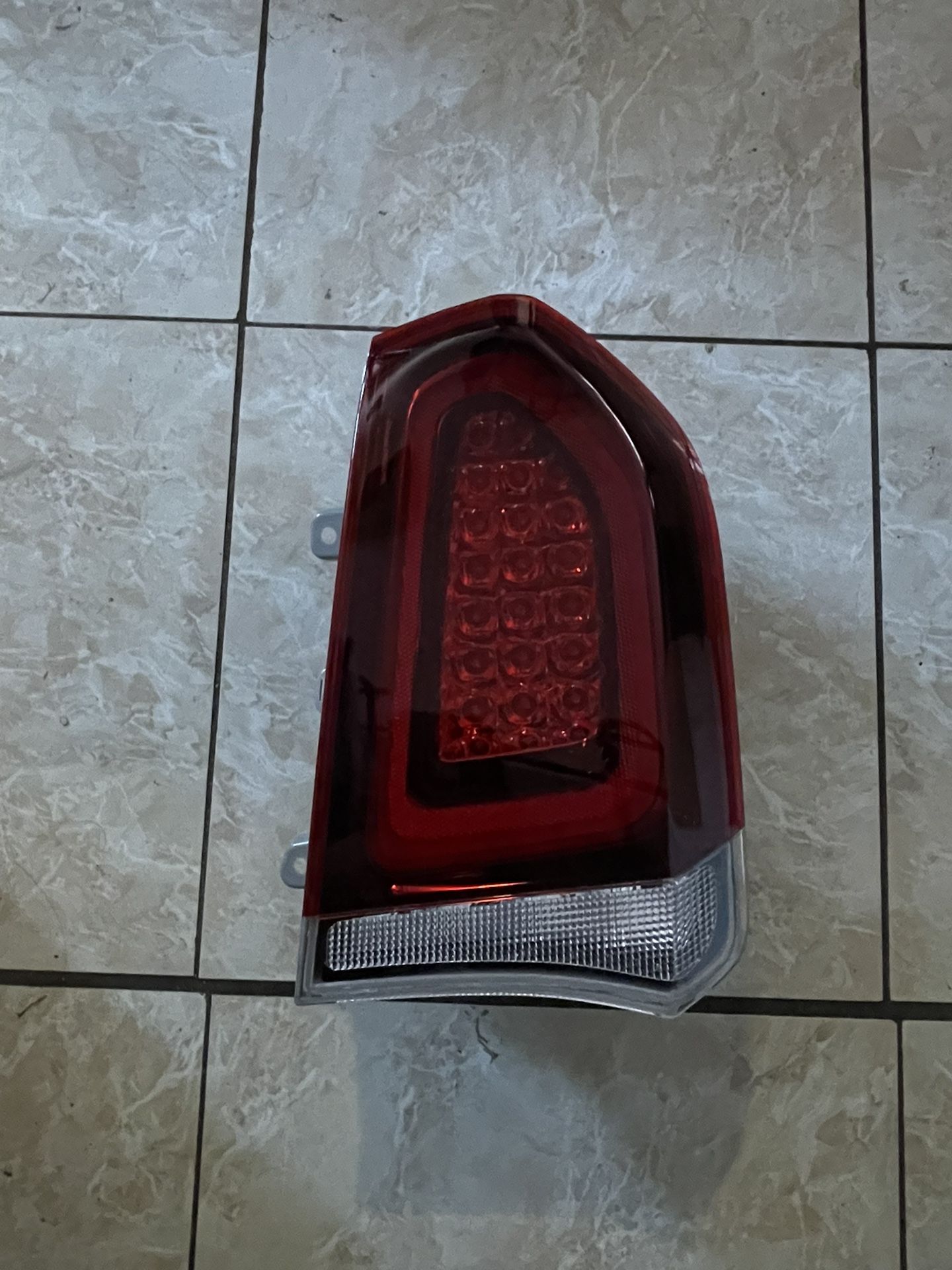 Chrysler 300 Taillight Passenger Side