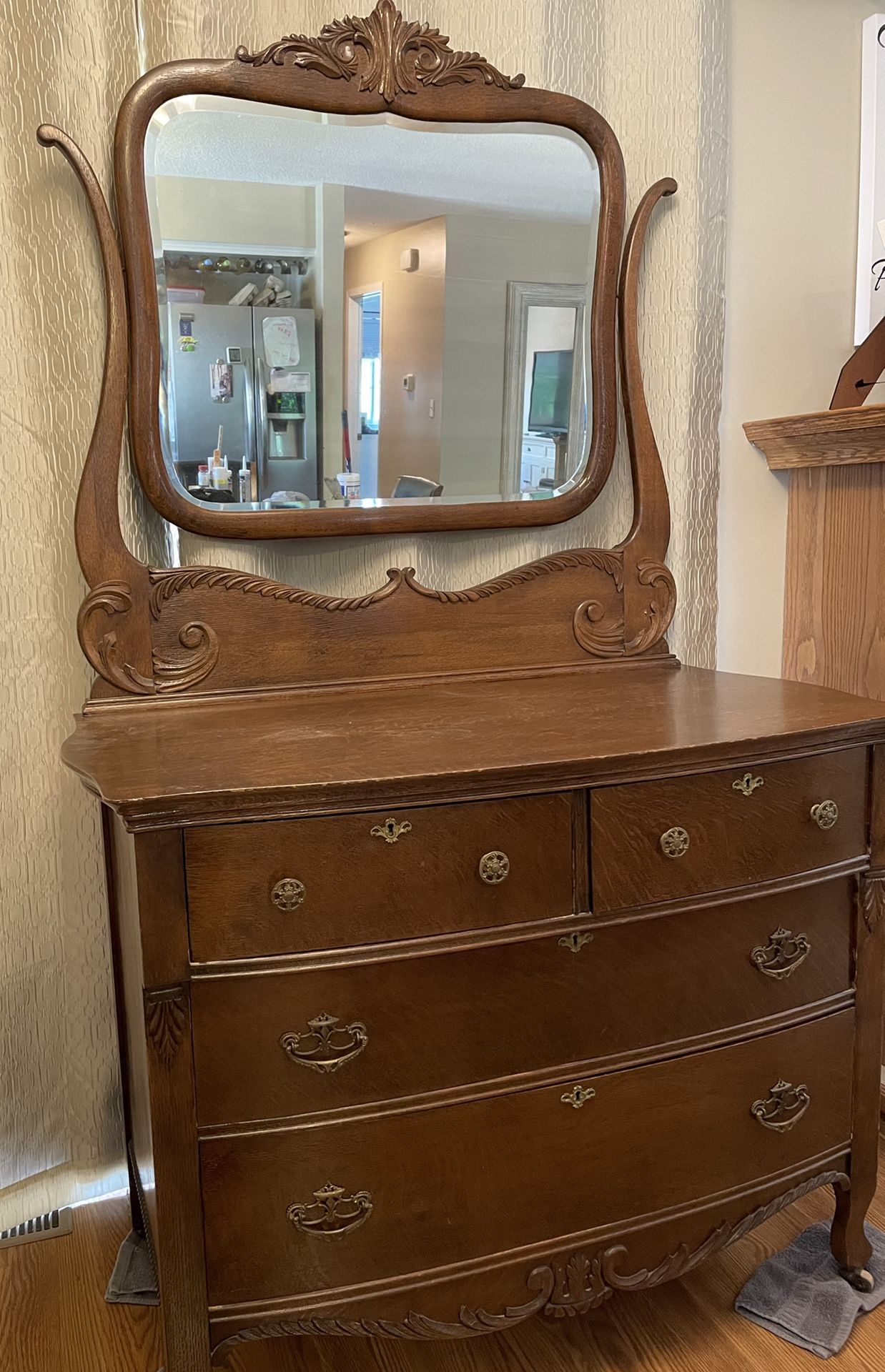 Dresser (1940’s ?), 4-drawer