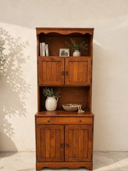 Willow Creek Hutch Cabinet