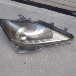 2006-2012 Lexus Is Series Led Headlight (Passenger Side) With All The Accessories.