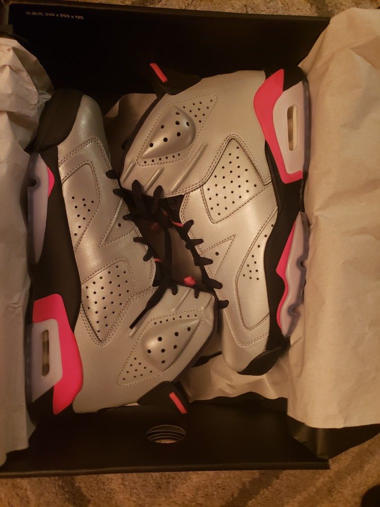 DS RETRO Jordan's 6 reflections of a champion size 9