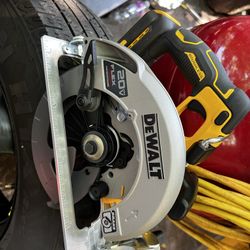 DeWalt Circular Saw