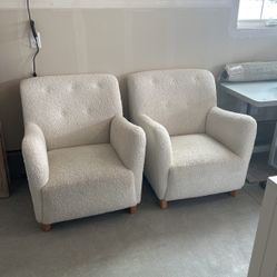 Set of 2 Chairs