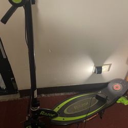 Kids Razor Power Core E90 Scooter 