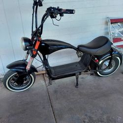 Electric chopper with charger 2000vwatt motor  600$