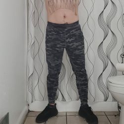 Alphalete Premium Joggers Men's Size Small