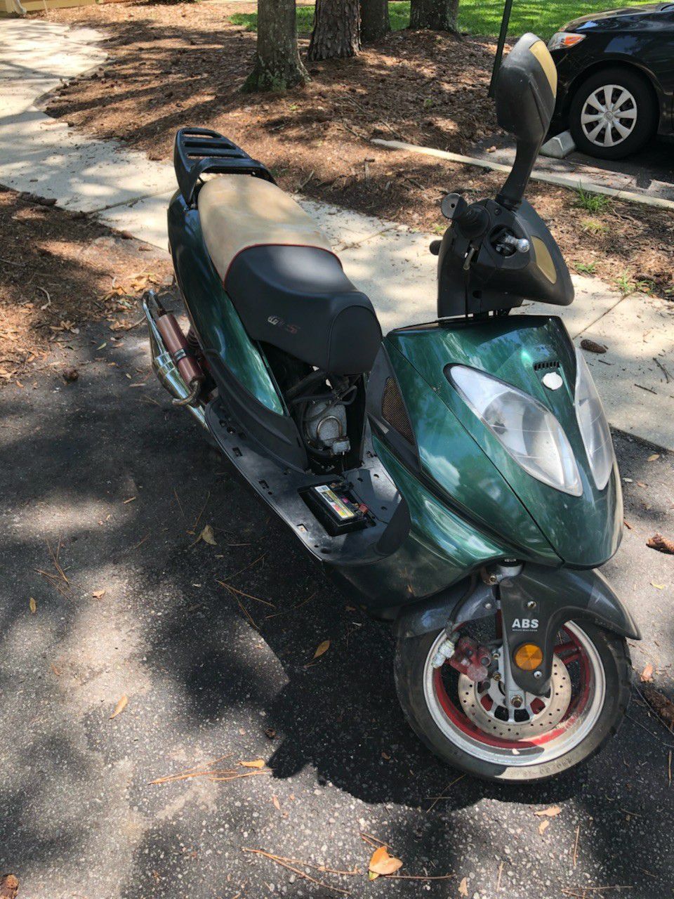 250 cc moped scooter