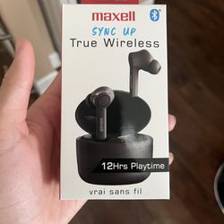 Maxwell Wireless Earbuds