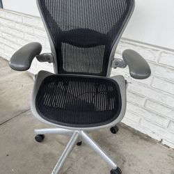 HermanMiller Aeron Chair 