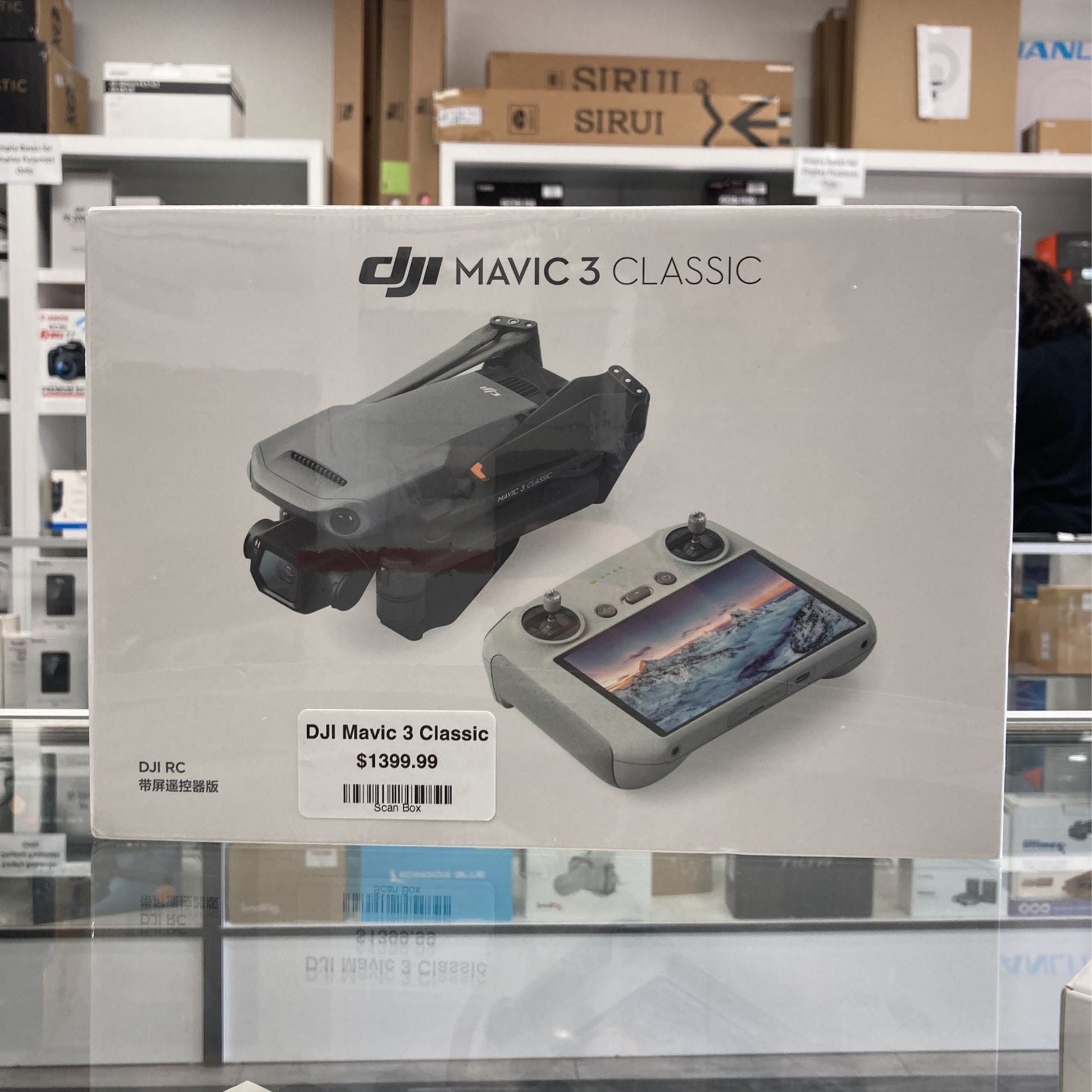 DJI Mavic 3 Classic With RC Remote