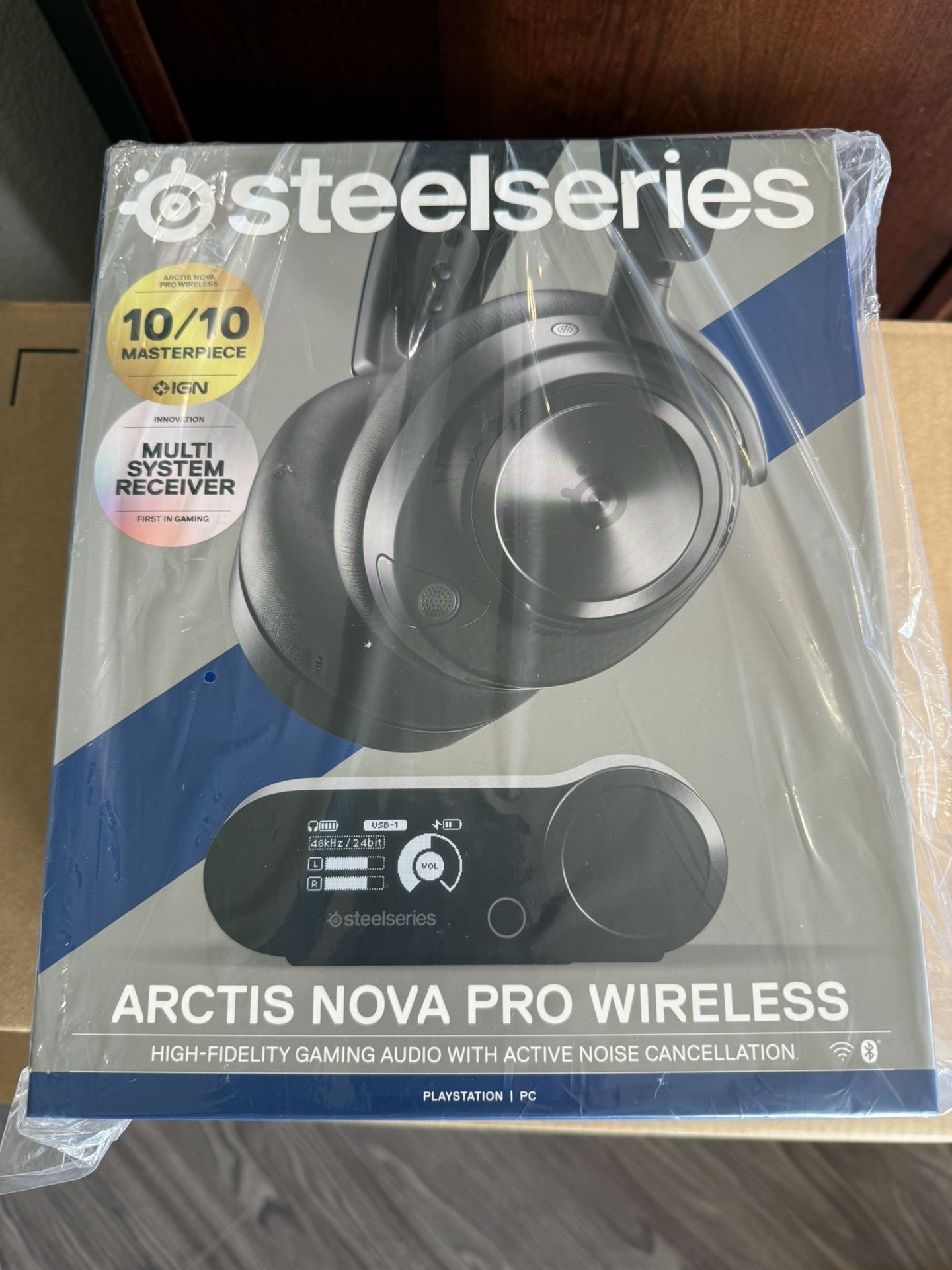 SteelSeries Arctis Nova Pro Wireless Gaming Headset