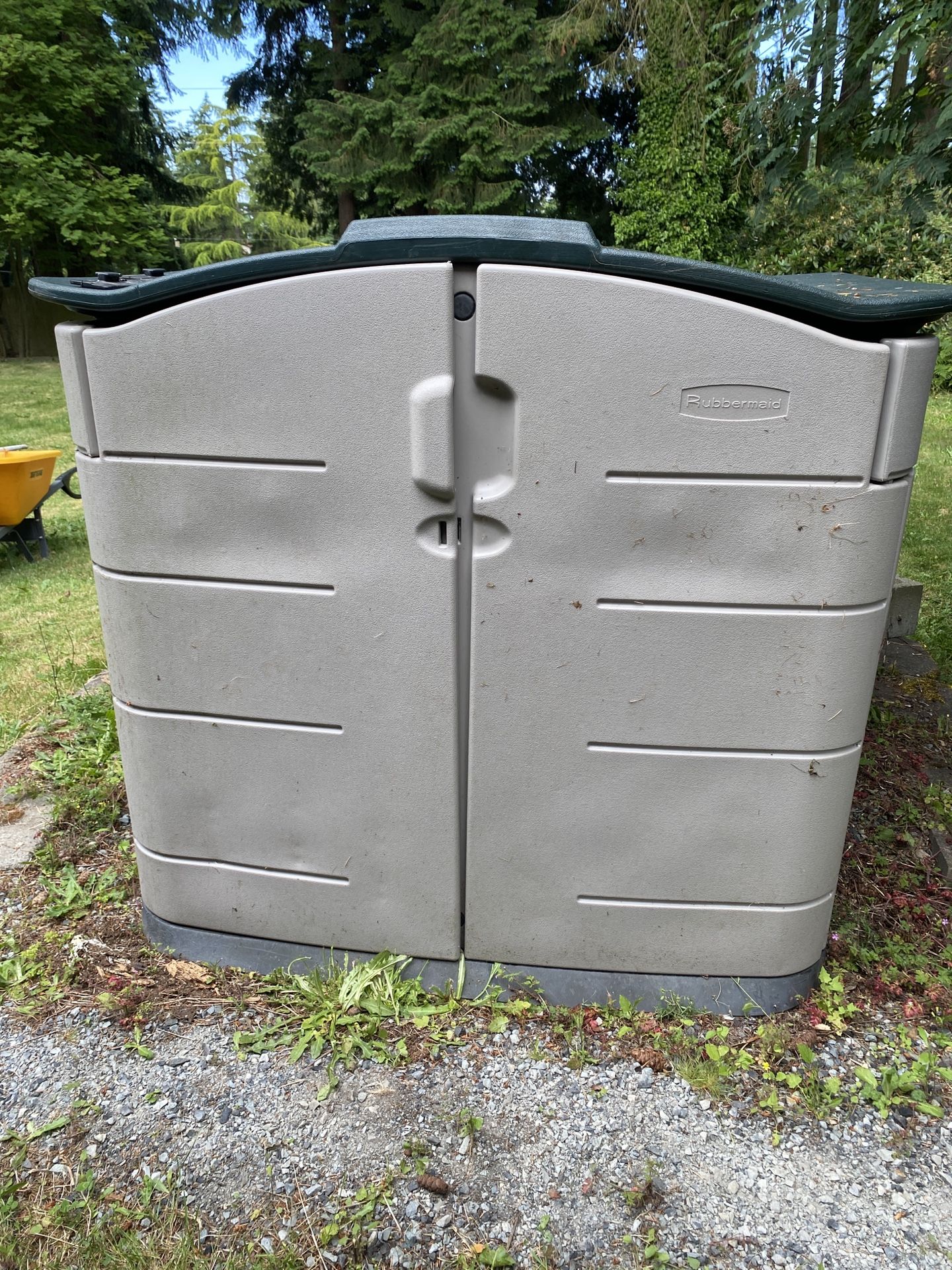 Rubbermade Shed