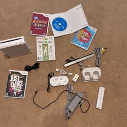 Nintendo WII With Controller And Joystick. Pick Up Fishers 