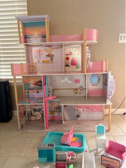 Doll house