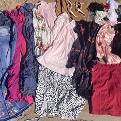 Womens Clothes XL / Crossdressers Dream