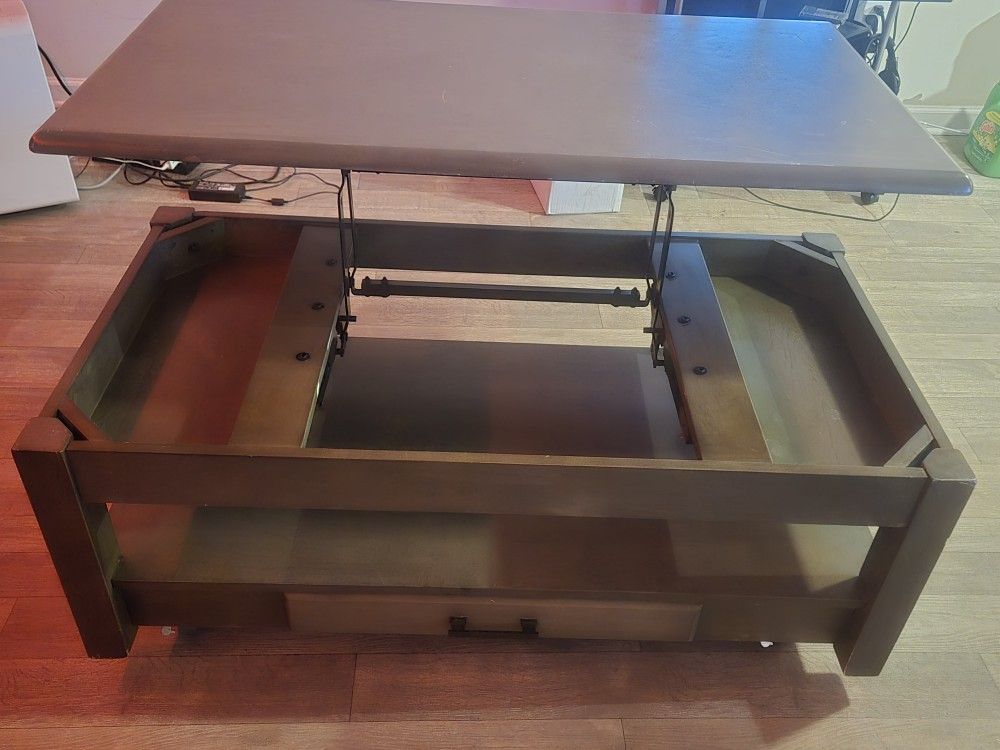 Heavy Duty Extendable Portable Wooden Coffee Table