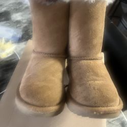 $100 Uggs For Sale Size Kids 9 