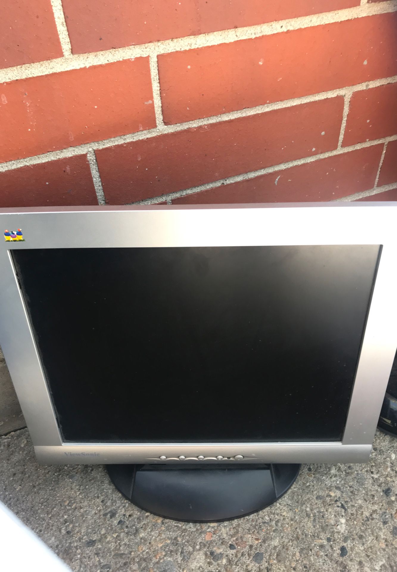 ViewSonic 17” computer monitor