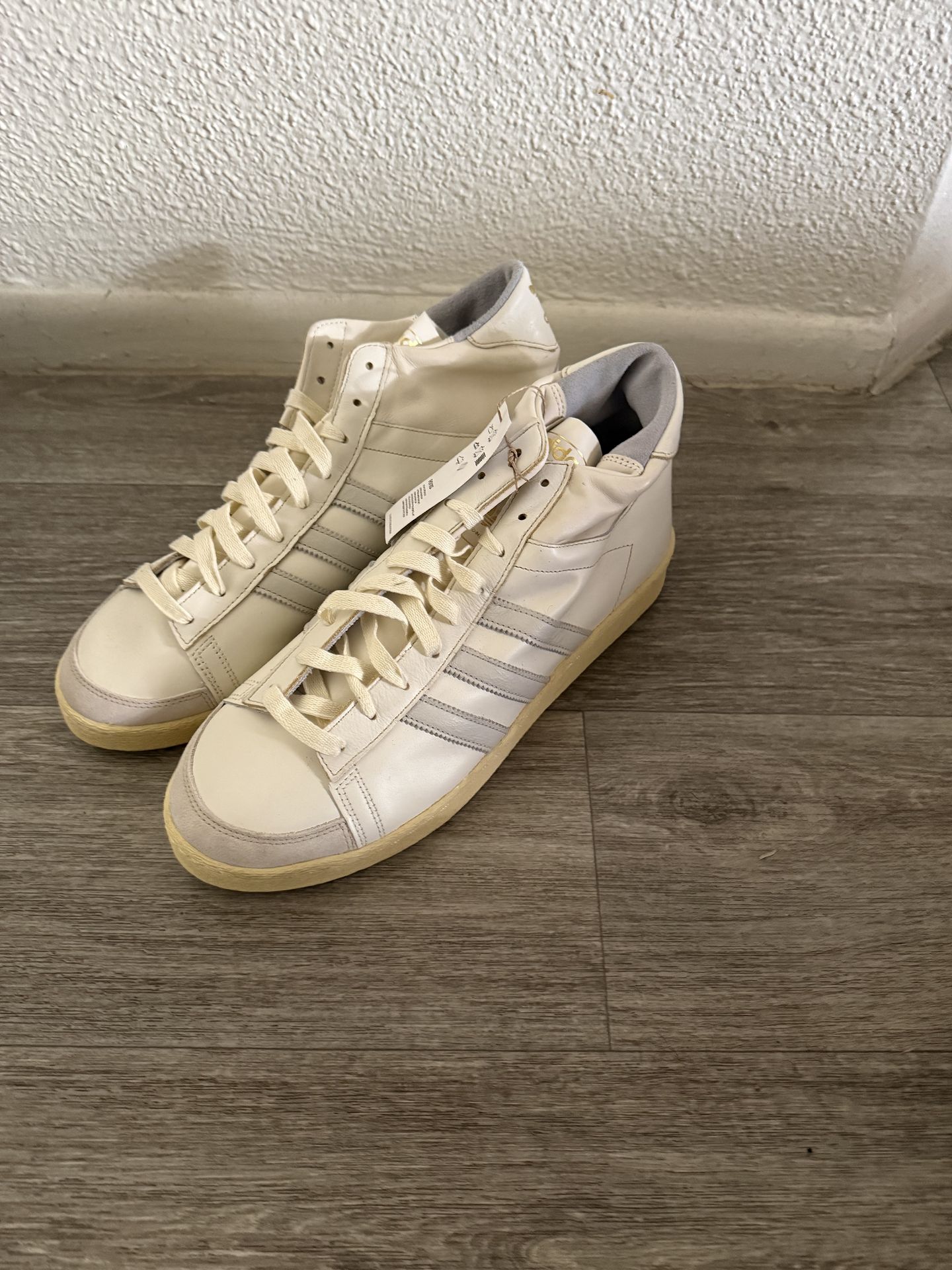 Adidas Skateboard Snakers