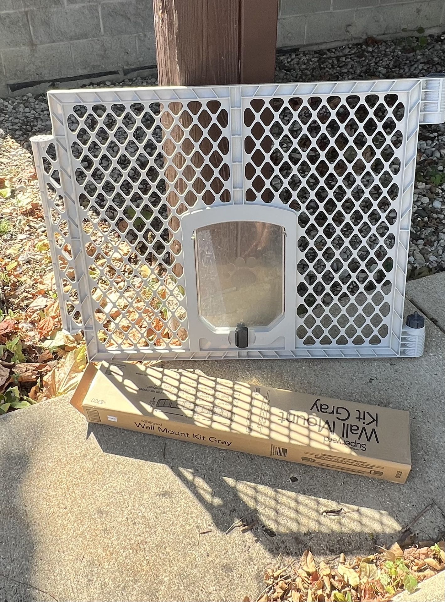 pet gate with a small Lockable Door