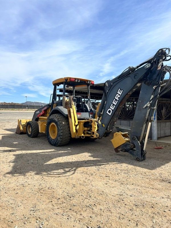 John Deere 710L Backhoe