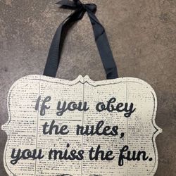 Beautiful Picture / Hanging Sign 