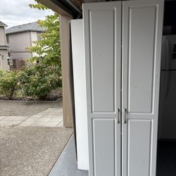 Wooden cabinet - White Color