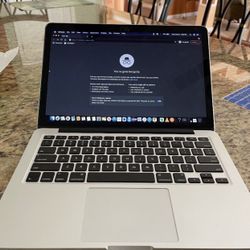 MacBook Pro (Excellent Condition) (13 inch)