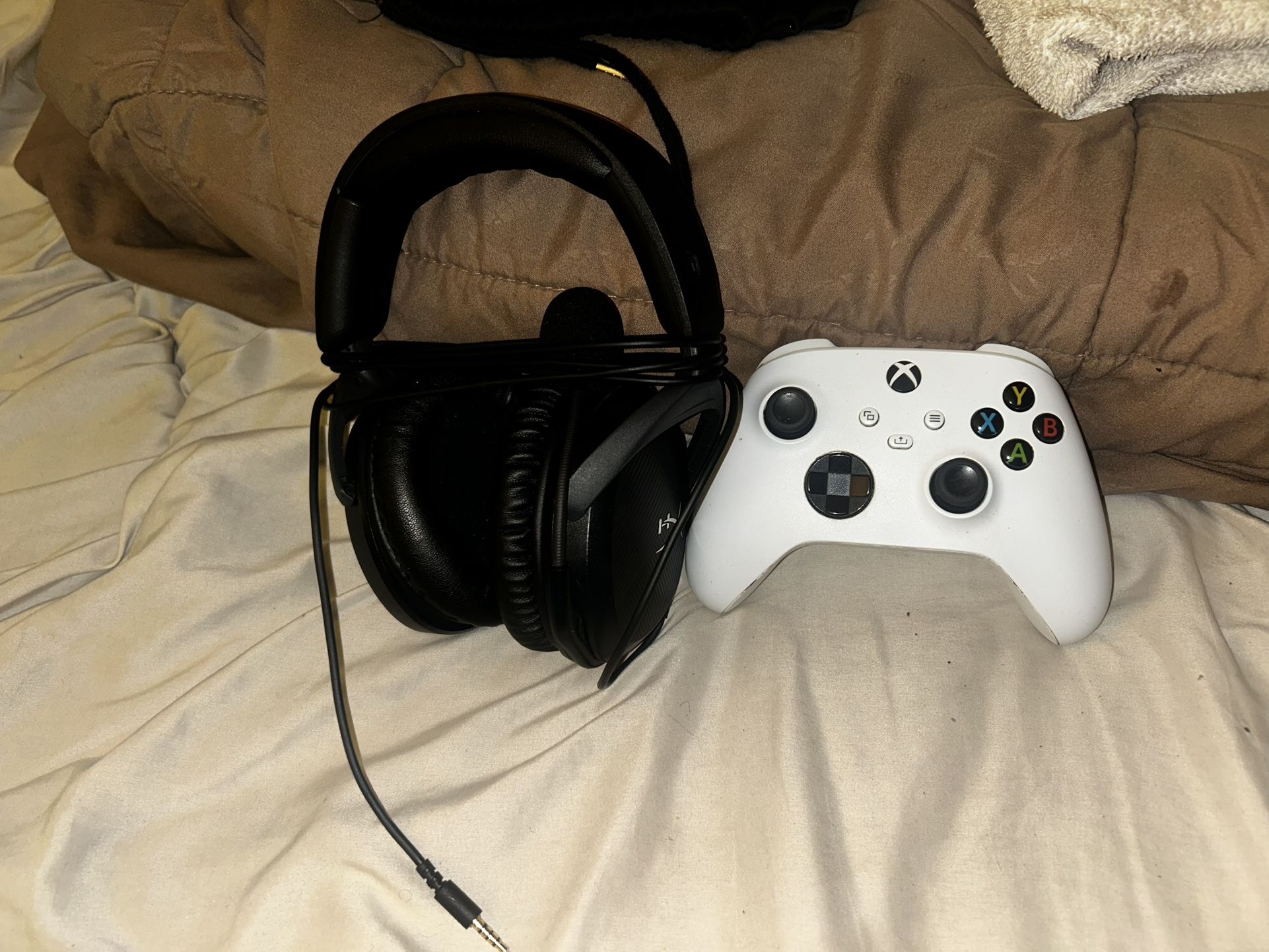 Headset & Xbox Controller Bundle Both New