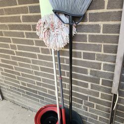 Cleaning Supplies w O Cedar Spin Mop Swiffer Broom